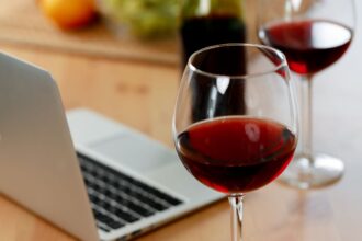 Wein online kaufen für Anfänger: 6 Flaschen, mit denen man fast nichts falsch macht